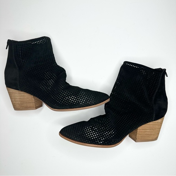 Jeffrey Campbell Janelle Black Suede Laser Cut
Booties, 10 - Picture 2 of 9